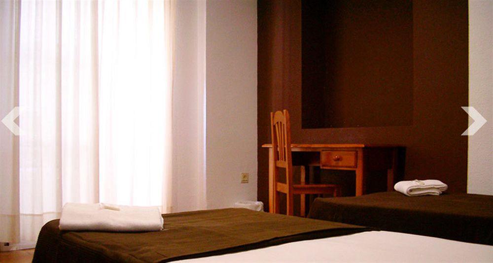 Residencia Universitaria San Jose Малага Екстер'єр фото